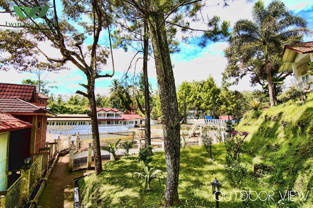 Marbella Twin Waterfall Resort Ciater Exteriér fotografie